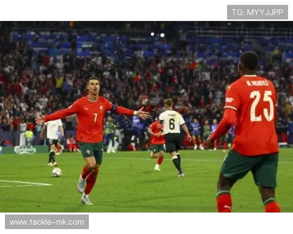 西班牙队力克对手，预选赛再进一步