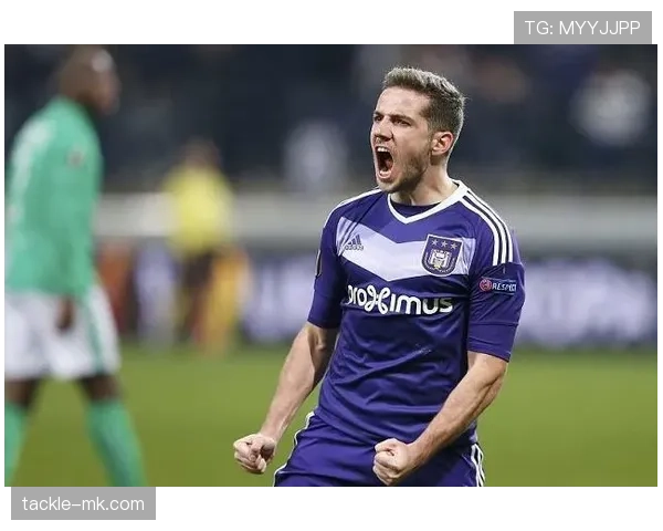 欧本控球能力亮眼,球队竞争力稳步攀升展现强势姿态 欧本控球能力亮眼,球队竞争力稳步攀升展现强势姿态