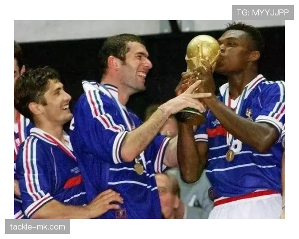 格列兹曼强强对话表现稳定性:数据与比赛影响力的实际呈现 格列兹曼强强对话表现稳定性:数据与比赛影响力的实际呈现