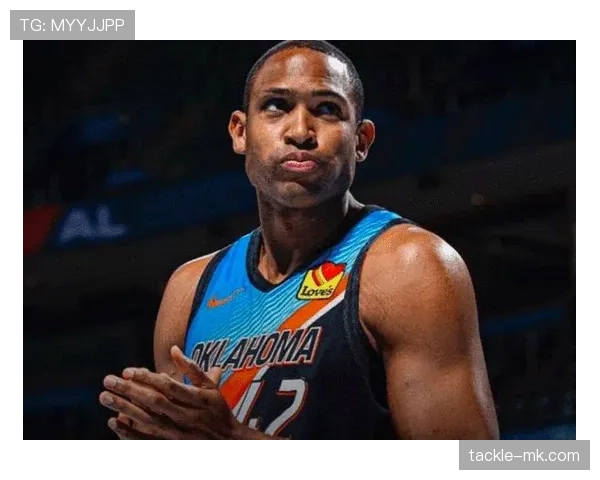 库尔图瓦更衣室领袖角色解析